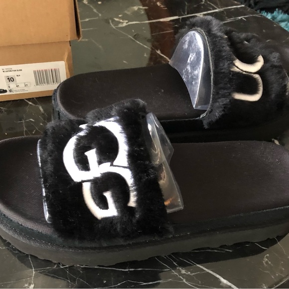 New UGG women’s sandals ~ size 10~ in black - Picture 3 of 6